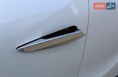 Внедорожник / Кроссовер DS 3 Crossback 2021 в 