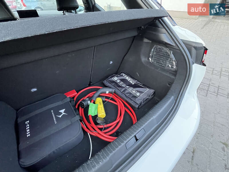 Внедорожник / Кроссовер DS 3 e-Tense 2023 в Ивано-Франковске