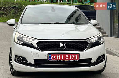 Хэтчбек DS 4 2016 в 