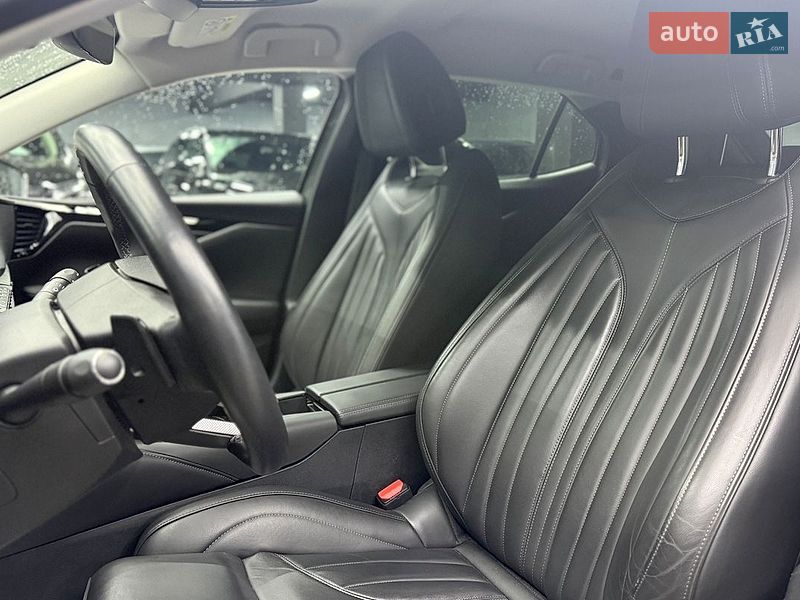 Хетчбек DS 4 2023 в Чернівцях фото 10 Хетчбек DS 4 2023 в Чернівцях