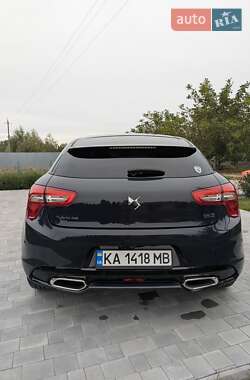 Хэтчбек DS 5 2016 в 