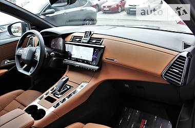 Позашляховик / Кросовер DS 7 Crossback 2019 в 