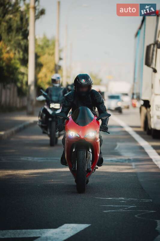 Спортбайк Ducati 1198 2009 в Киеве