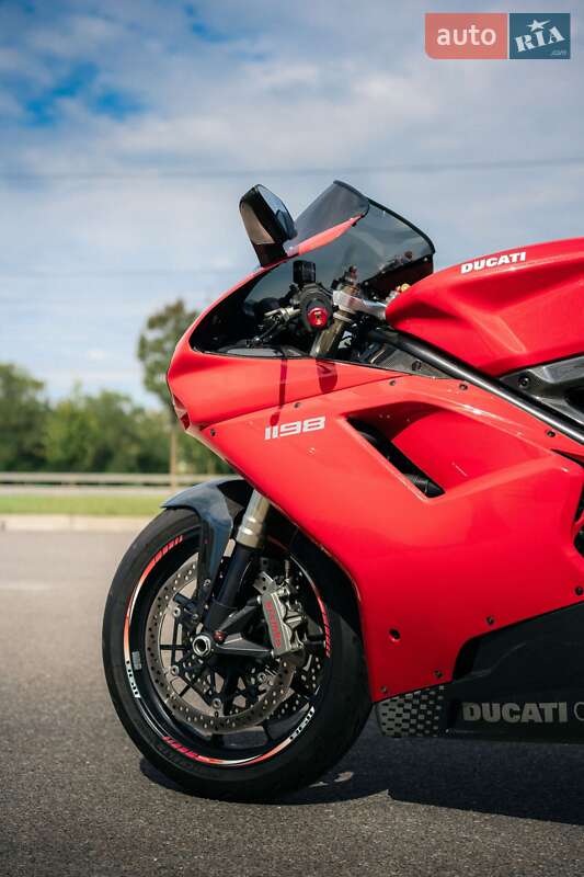 Спортбайк Ducati 1198 2009 в Киеве