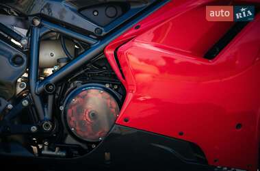 Спортбайк Ducati 1198 2009 в 