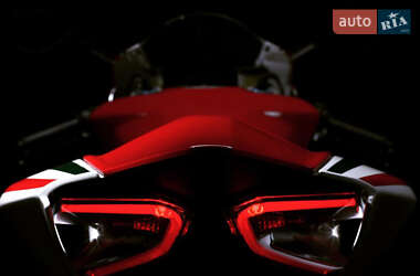 Спортбайк Ducati 1199 Panigale S 2012 в 