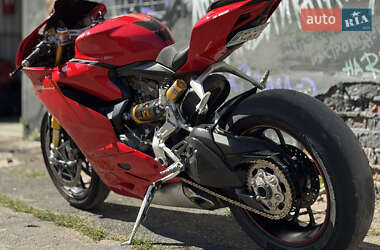 Спортбайк Ducati 1199 Panigale S 2012 в 