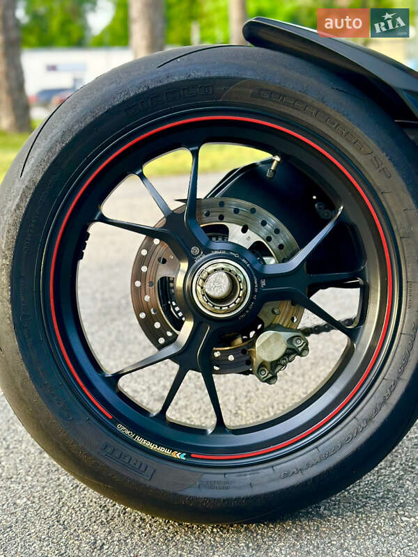 Спортбайк Ducati 1199 Panigale S 2012 в Харкові фото 10 Спортбайк Ducati 1199 Panigale S 2012 в Харкові