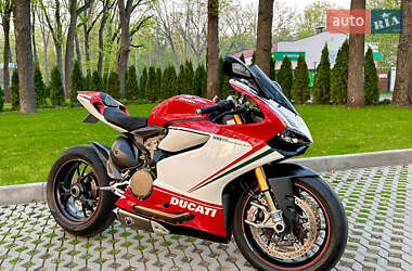 Спортбайк Ducati 1199 Panigale 2012 в 
