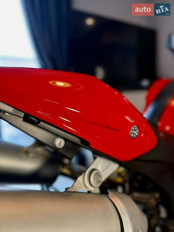 Мотоцикл Без обтікачів (Naked bike) Ducati 696 2008 в Києві фото 6 Мотоцикл Без обтікачів (Naked bike) Ducati 696 2008 в Києві