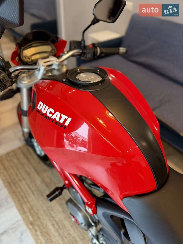 Мотоцикл Без обтікачів (Naked bike) Ducati 696 2008 в Києві фото 11 Мотоцикл Без обтікачів (Naked bike) Ducati 696 2008 в Києві