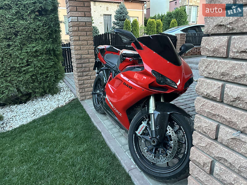 Спортбайк Ducati 848 2012 в 