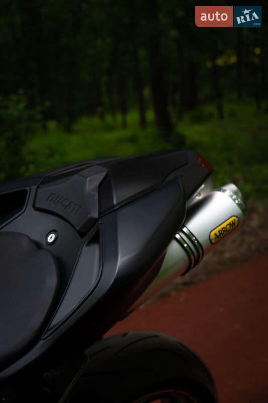 Спортбайк Ducati 848 2011 в Киеве