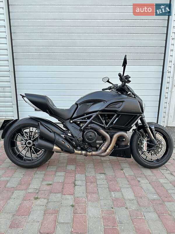 Спортбайк Ducati Diavel 1200 2015 в Одессе