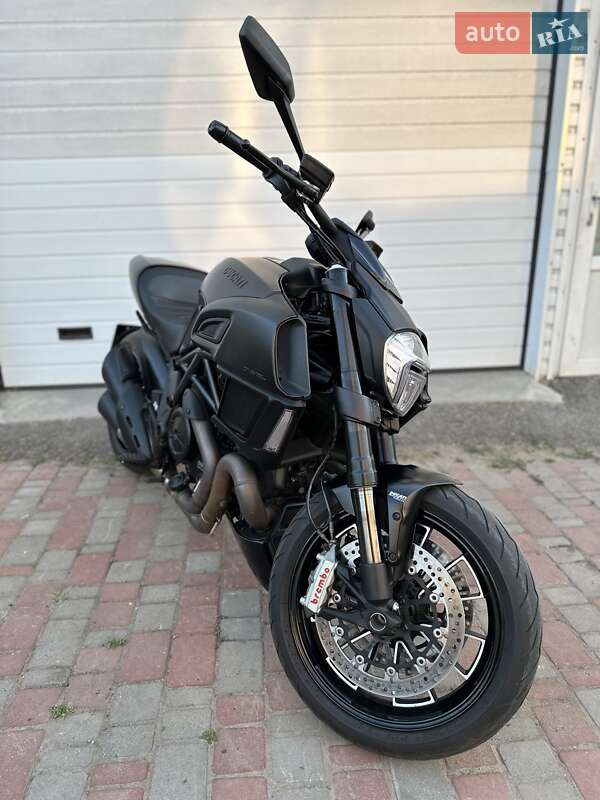 Спортбайк Ducati Diavel 1200 2015 в Одессе