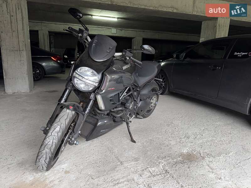 Мотоцикл Спорт-туризм Ducati Diavel 1200 2011 в Киеве