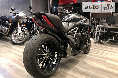 Мотоцикл Спорт-туризм Ducati Diavel 2013 в Киеве