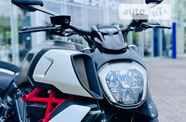 Мотоцикл Без обтекателей (Naked bike) Ducati Diavel 2019 в Киеве