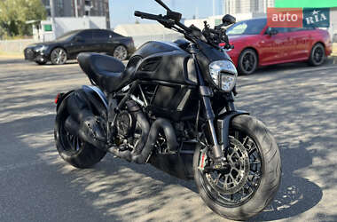 Мотоцикл Круизер Ducati Diavel 2015 в 