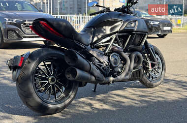 Мотоцикл Круизер Ducati Diavel 2015 в 