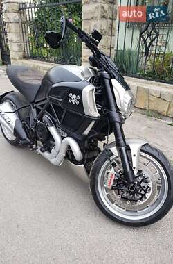 Мотоцикл Круизер Ducati Diavel 2015 в 