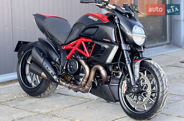 Мотоцикл Без обтікачів (Naked bike) Ducati Diavel 2011 в Львові