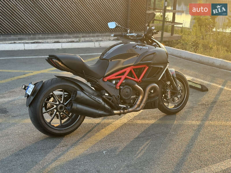 Ducati Diavel 2013