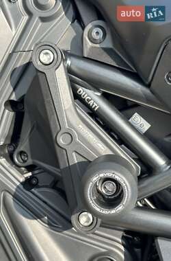 Мотоцикл Без обтекателей (Naked bike) Ducati Diavel 2022 в 