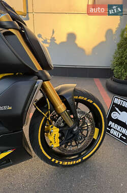 Мотоцикл Без обтекателей (Naked bike) Ducati Diavel 2022 в 
