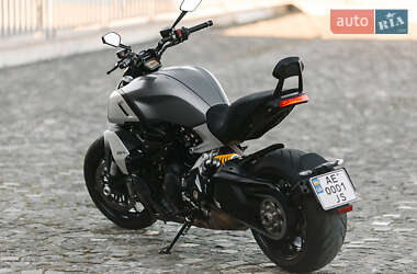 Мотоцикл Круизер Ducati Diavel 2020 в 