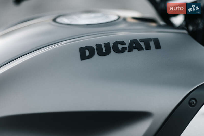 Мотоцикл Круизер Ducati Diavel 2020 в Днепре