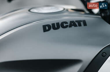 Мотоцикл Круизер Ducati Diavel 2020 в 