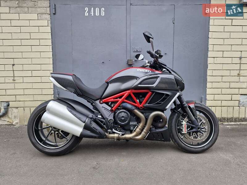 Ducati Diavel 2012