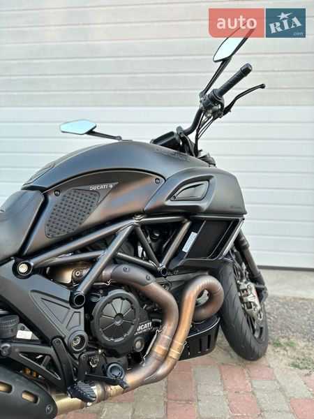 Спортбайк Ducati Diavel 2015 в Одессе