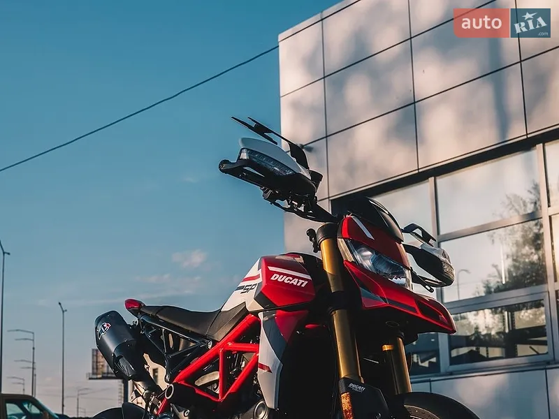 Ducati Hypermotard 2025