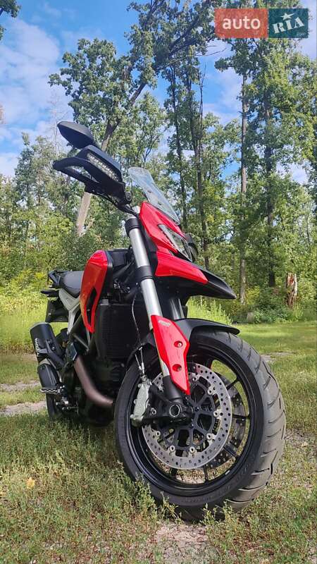 Мотоцикл Многоцелевой (All-round) Ducati Hyperstrada 2016 в Киеве