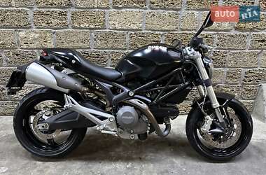 Мотоцикл Без обтекателей (Naked bike) Ducati Monster 696 2010 в Одессе