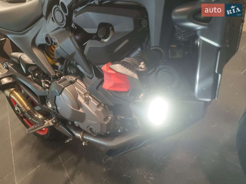 Мотоцикл Без обтекателей (Naked bike) Ducati Monster Plus 937 2022 в Львове