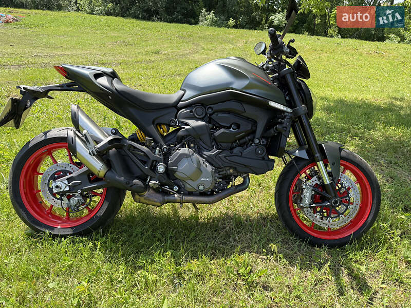 Мотоцикл Без обтекателей (Naked bike) Ducati Monster Plus 937 2022 в Сумах фото 5 Мотоцикл Без обтекателей (Naked bike) Ducati Monster Plus 937 2022 в Сумах