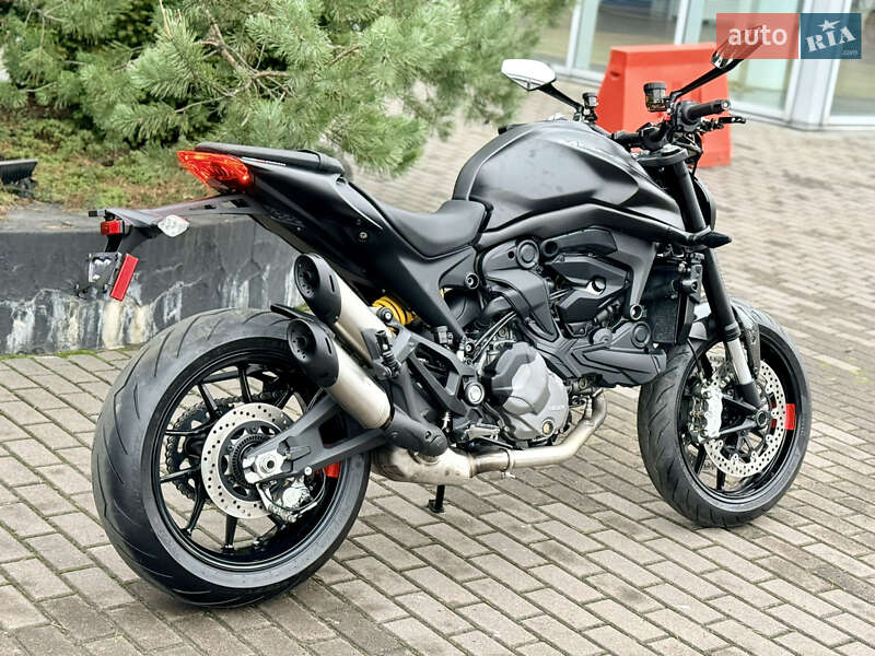 Мотоцикл Без обтекателей (Naked bike) Ducati Monster Plus 937 2023 в Ровно фото 5 Мотоцикл Без обтекателей (Naked bike) Ducati Monster Plus 937 2023 в Ровно