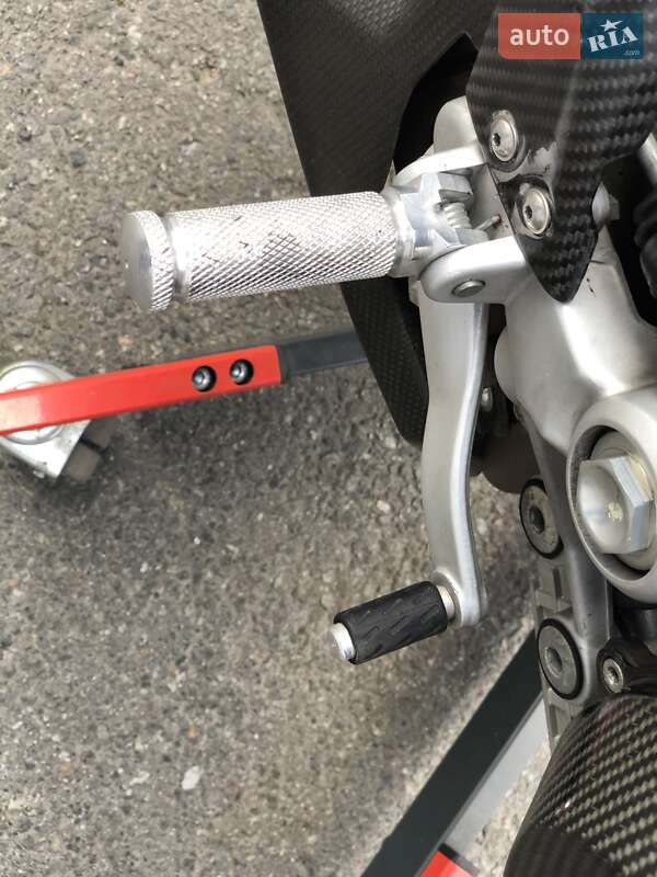 Спортбайк Ducati Monster 2008 в Киеве