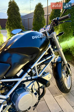 Мотоцикл Классик Ducati Monster 2001 в 