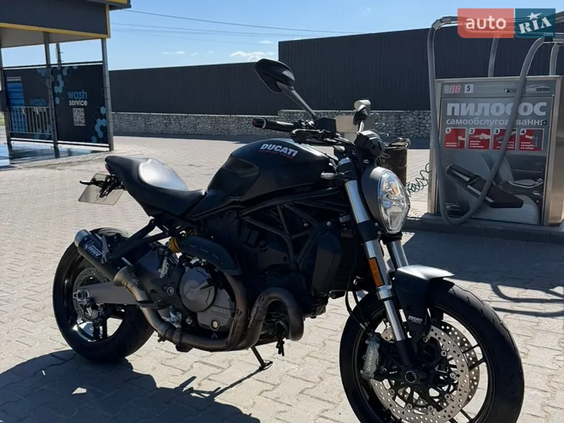 Ducati Monster 2018