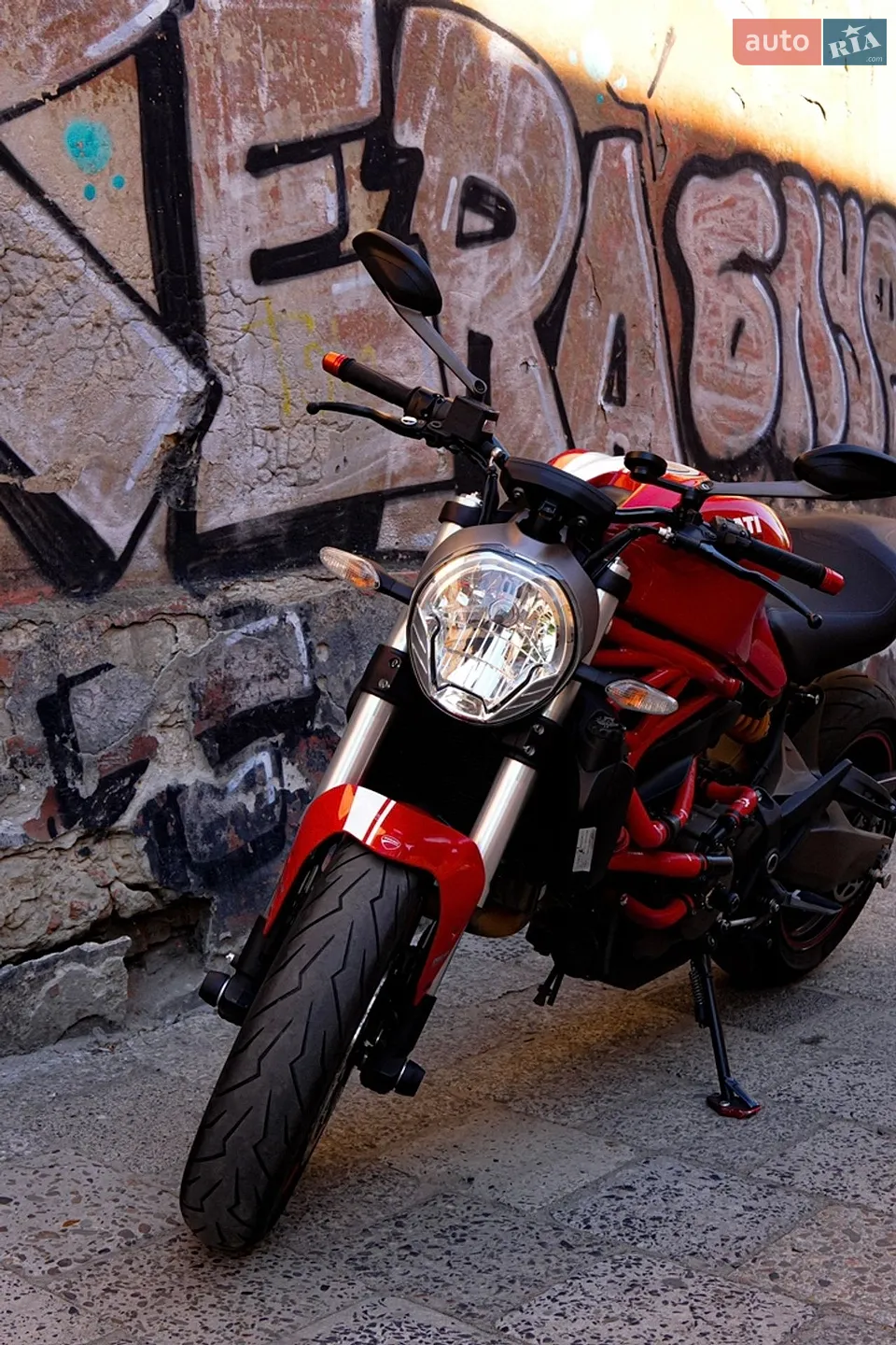 Ducati Monster 2015 VIN ZDMM605JAFB014191 фото оголошення 2 з 5