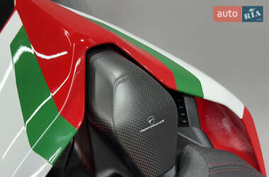 Спортбайк Ducati Panigale V2 2024 в 
