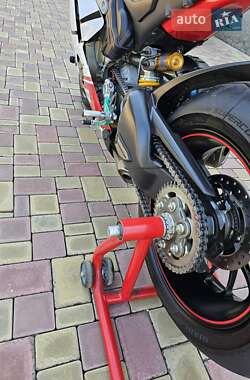 Спортбайк Ducati Panigale V4 2018 в 