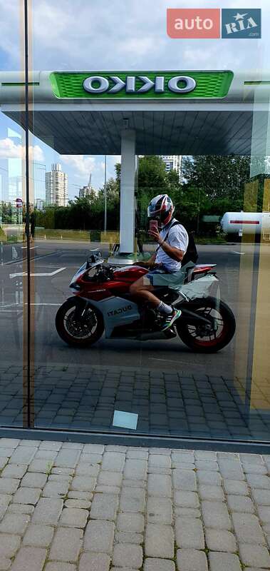Ducati Panigale 2015