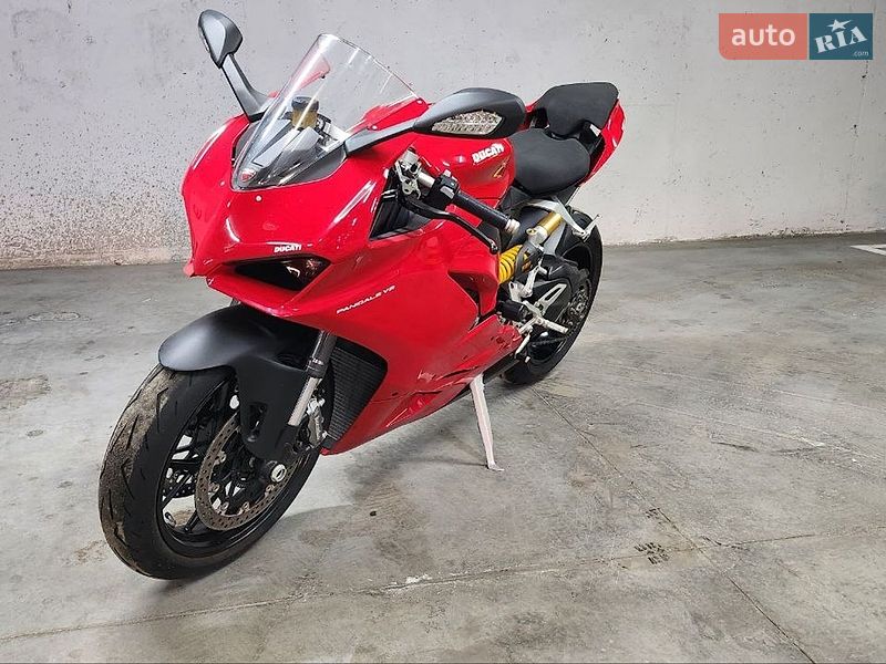 Спортбайк Ducati Panigale 2020 в Киеве фото Спортбайк Ducati Panigale 2020 в Киеве