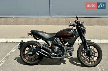 Скремблер Ducati Scrambler 2016 в 
