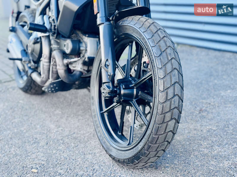 Мотоцикл Без обтекателей (Naked bike) Ducati Scrambler 2017 в Киеве
